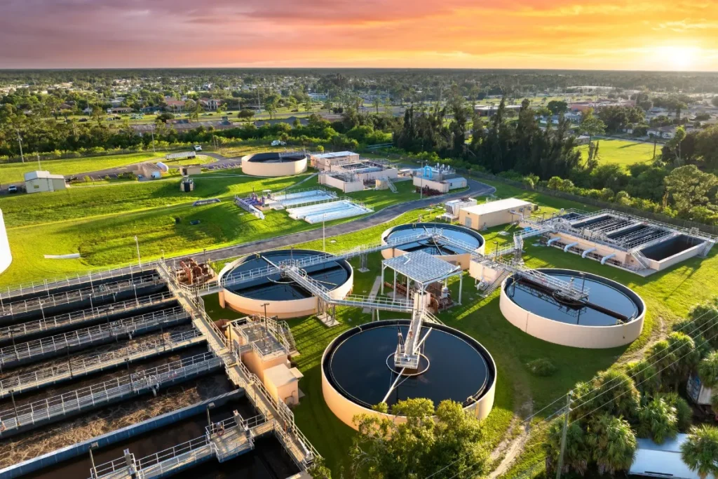 The Science of Slot Geometry: How Shape, Taper and Thickness Influence Flow and Separation.